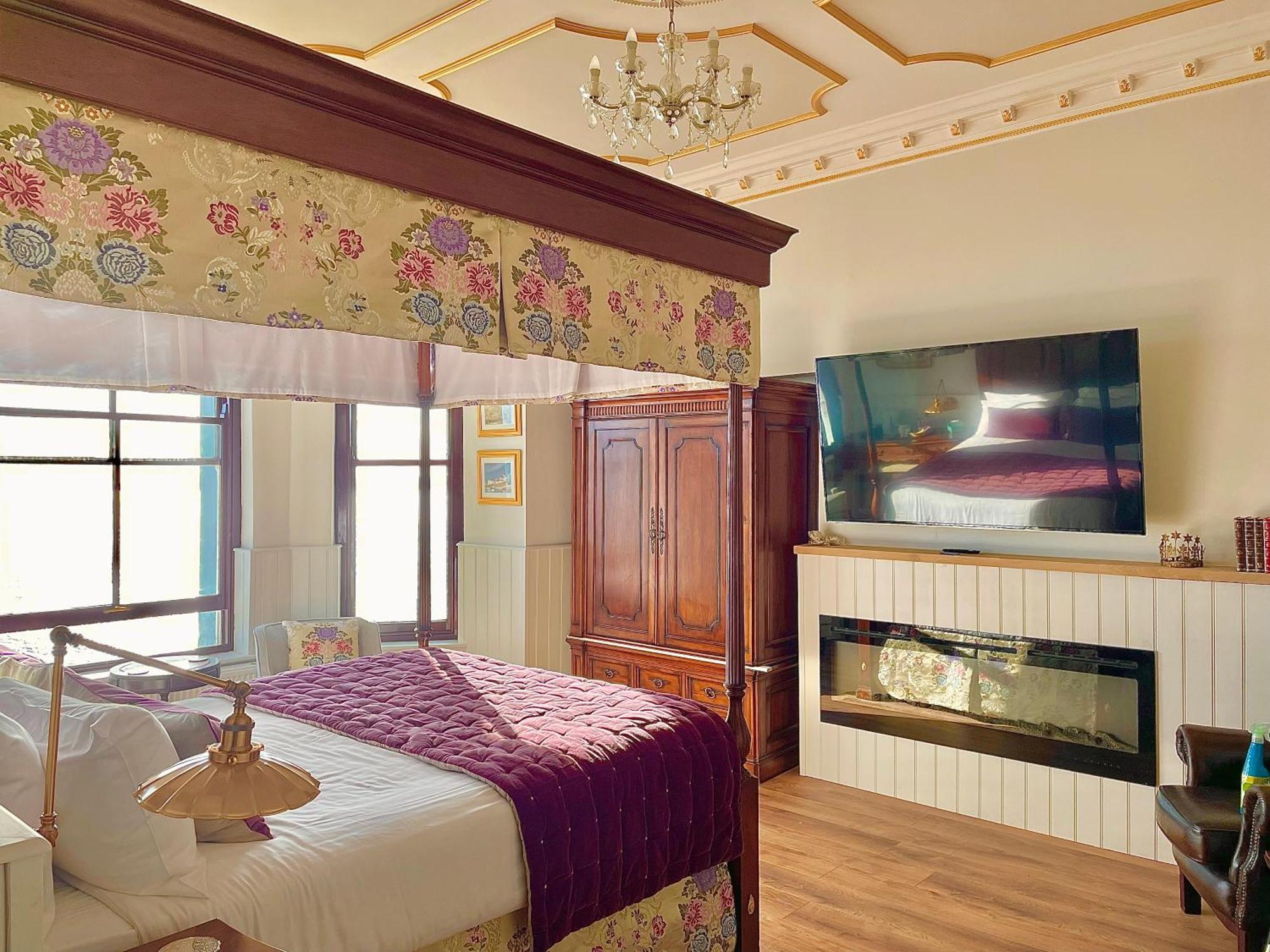 No: 1 The Esplanade Guest Accommodation. Tenby Zewnętrze zdjęcie